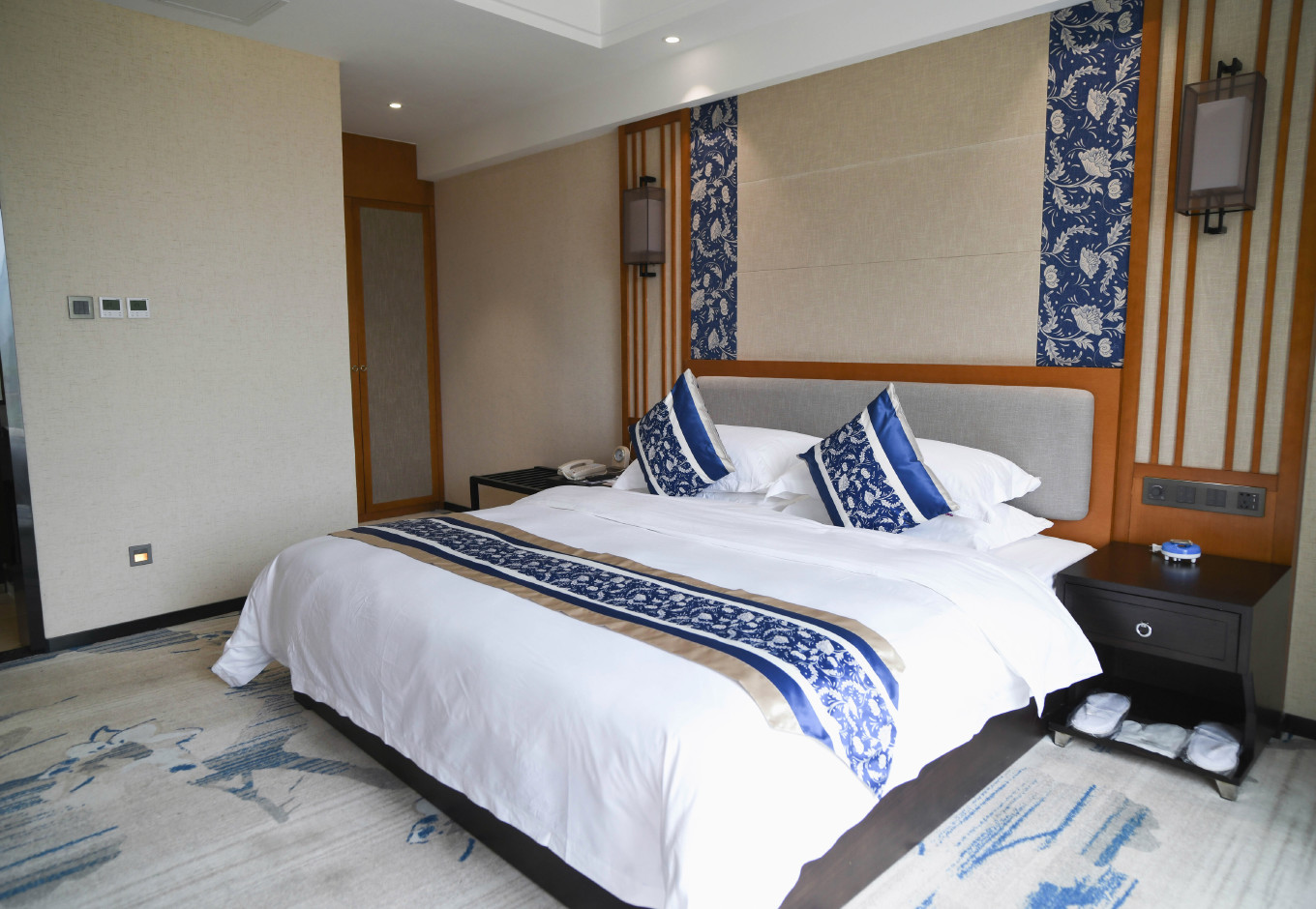 CoUBGV2rcUaAZennABuHo3Fu-AU47