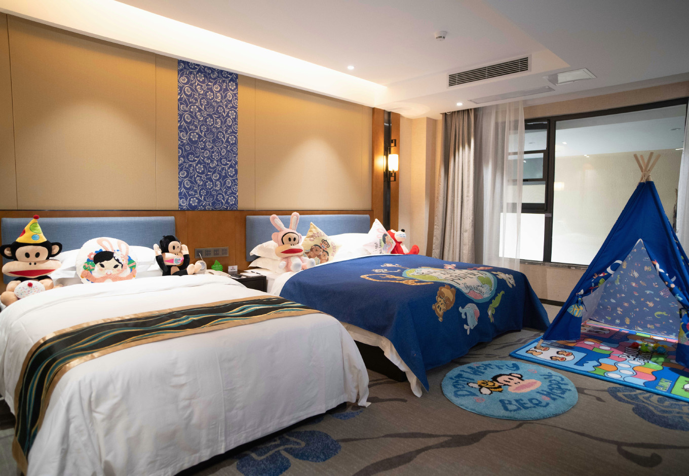 CoUBGV2rceCAHm0AACGidFoO-Jg19